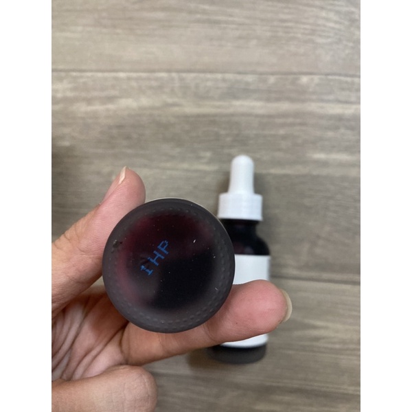 - Tẩy da chết hoá học The Ordinary Peeling Solution AHA 30% + BHA 2%