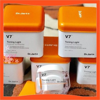 Kem dưỡng trắng v7 toning light dr.jart+