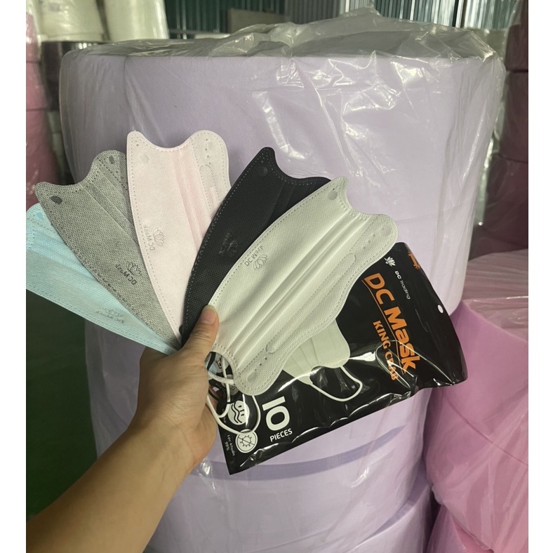 Khẩu trang y tế cua King crab hiệu Dũng Công 4 lớp