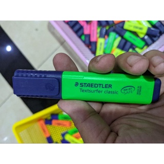 Bút dạ quang Staedtler