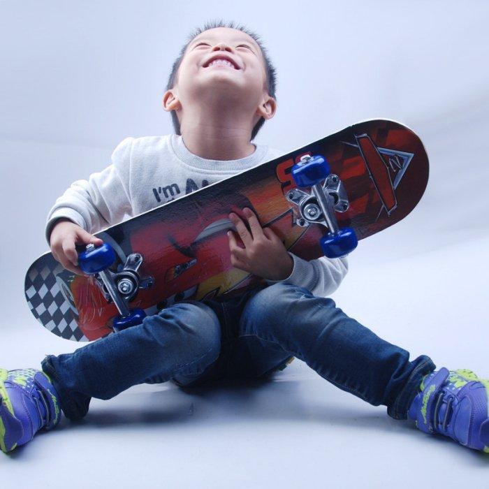 Ván Trượt Skateboard Trẻ Em Nhiều Màu Kích Thước 60cm (Dành Cho Trẻ Dưới 10 Tuổi)