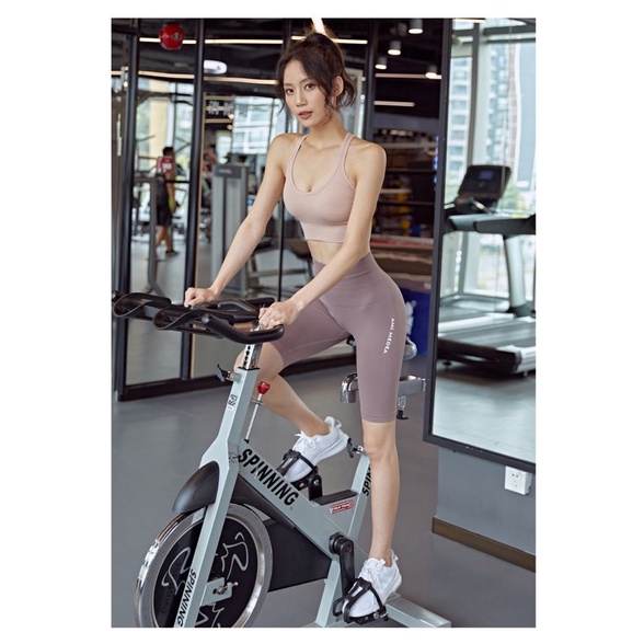 Quần Tập Đùi Ngố Cao Cấp Gym AMI nữ cạp lưng cao, co giãn 4 chiều, thoáng mát, dùng quần tập Yoga, Gym, Zumba, Aerobic