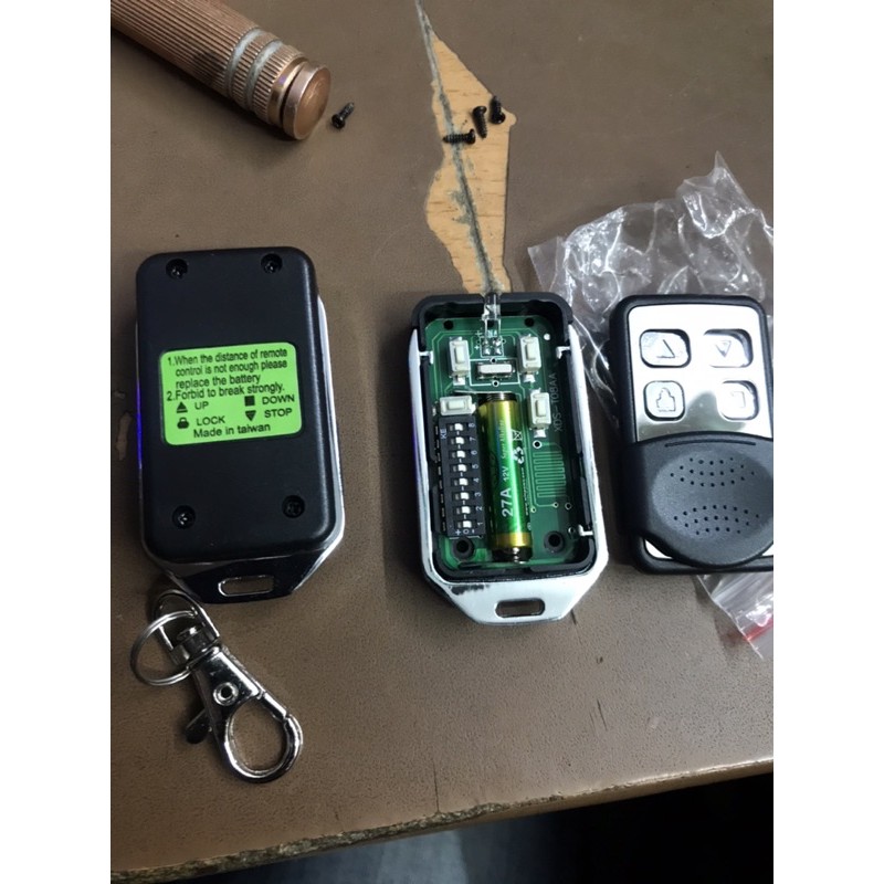 Tay khiển remote cửa cuốn mã gạt 433 Hàng chính hãng