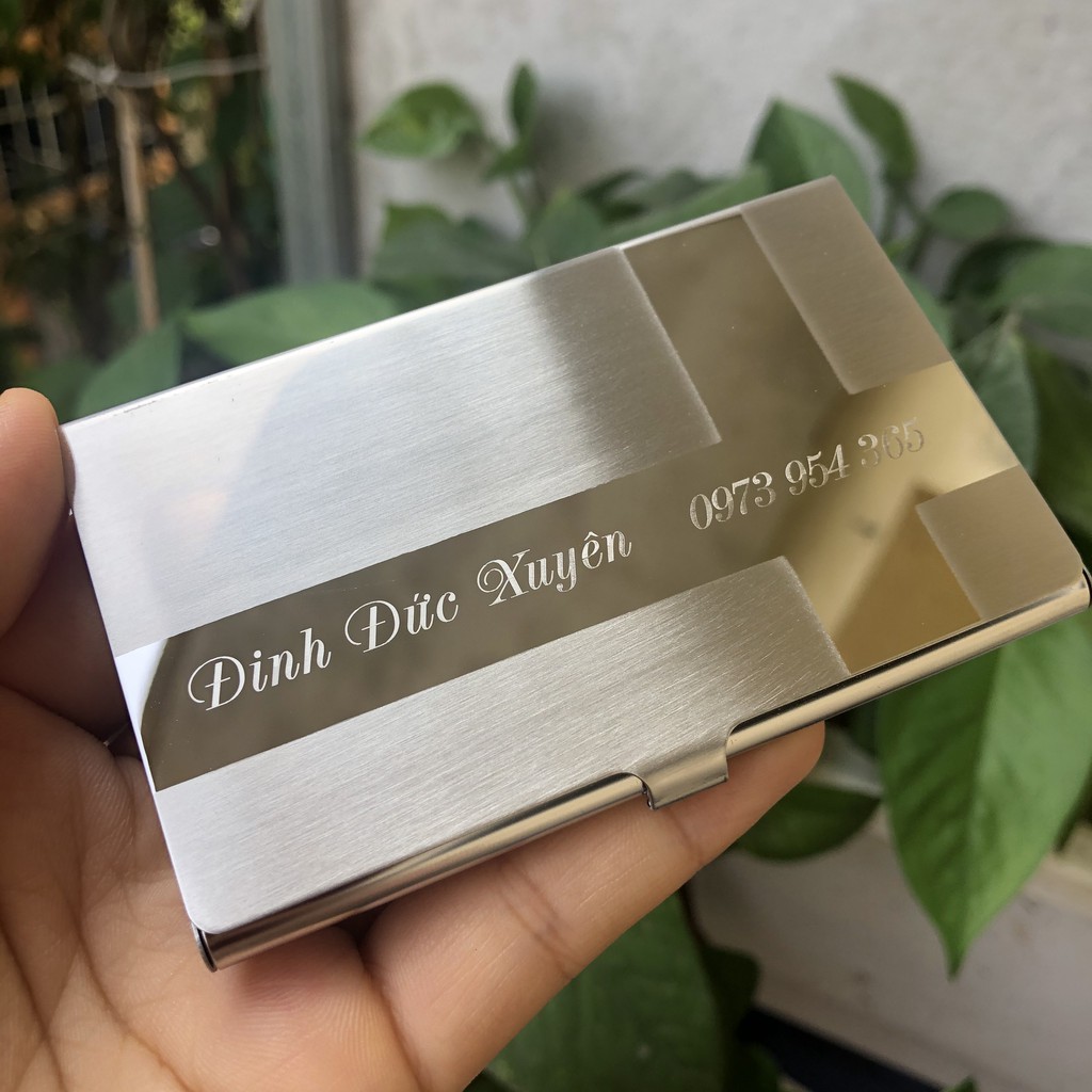 Hộp đựng danh thiếp khắc tên, sđt hộp đựng ATM bằng thép siêu đẹp khắc cực nét lấy ngay tại Hà Nội