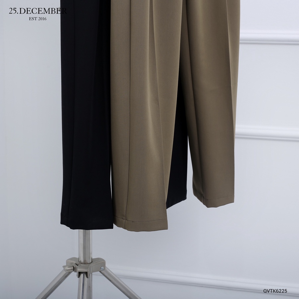 Quần vải nam dáng xuông rộng, chất cotton dầy dặn, kèm dây lưng - 25.December QVTK6225
