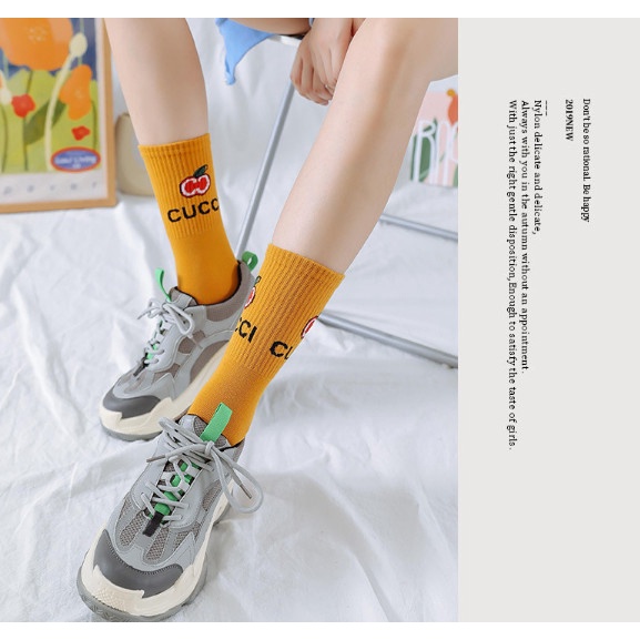 Vớ Tất GUCCI họa tiết trái cam phong cách trẻ trung, dễ thương và xinh xắn