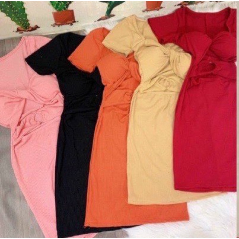 Đầm Body Gân Khoét Xoén Ngực Khoen Tay Con