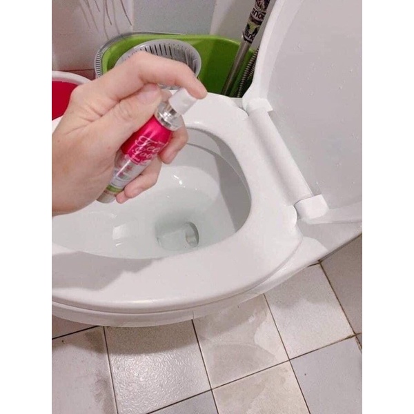 Dầu thơm xịt Toilet thái lan