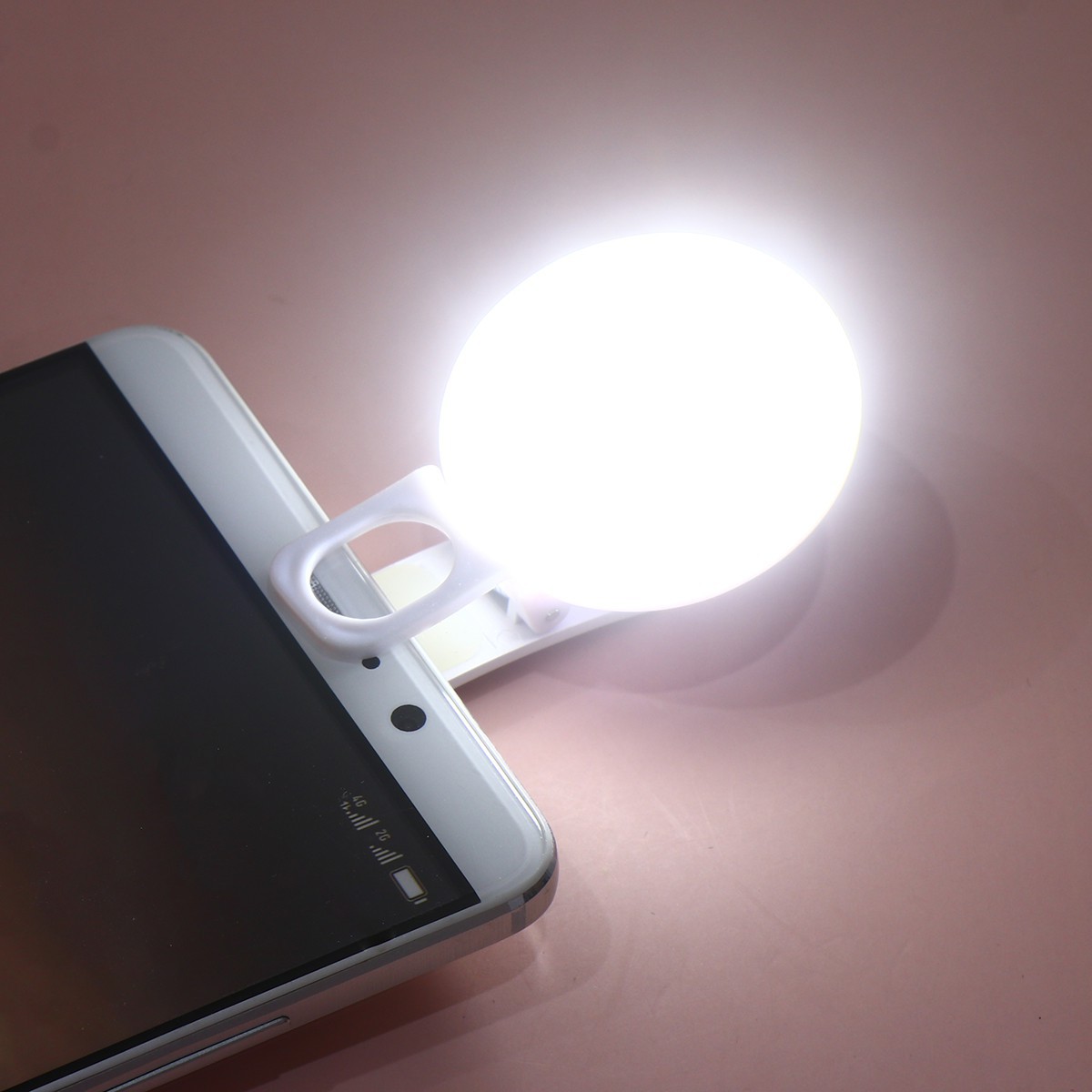 Đèn Led Tròn Gắn Điện Thoại Hỗ Trợ Chụp Ảnh Selfie