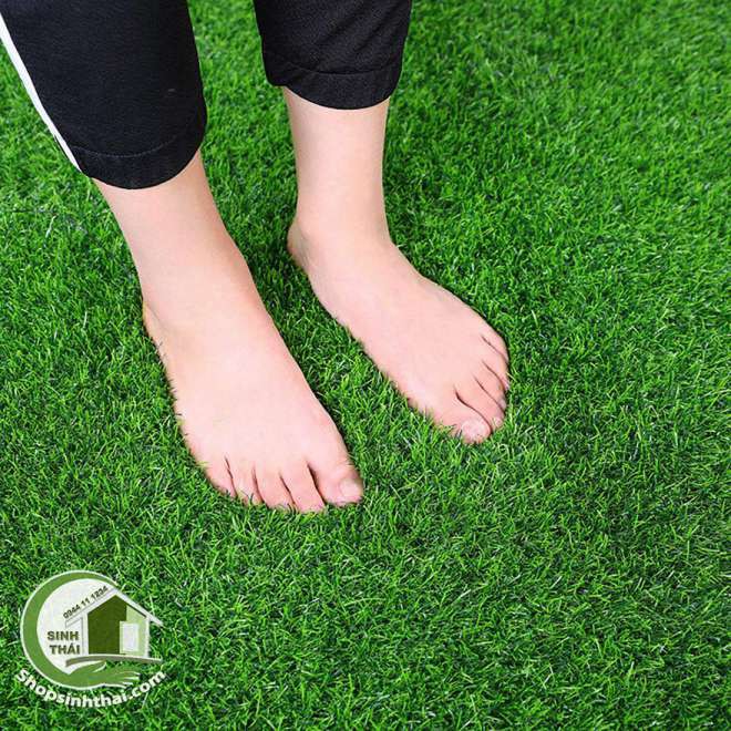 Tấm cỏ nhựa xanh cao cấp trang trí hồ cá, sân vườn, mô hình