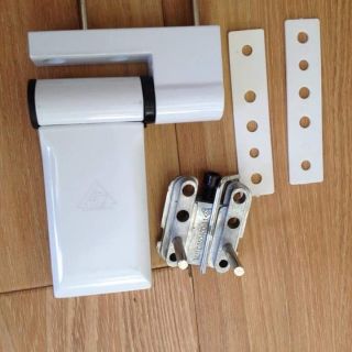 Bản lề 3d cửa nhựa