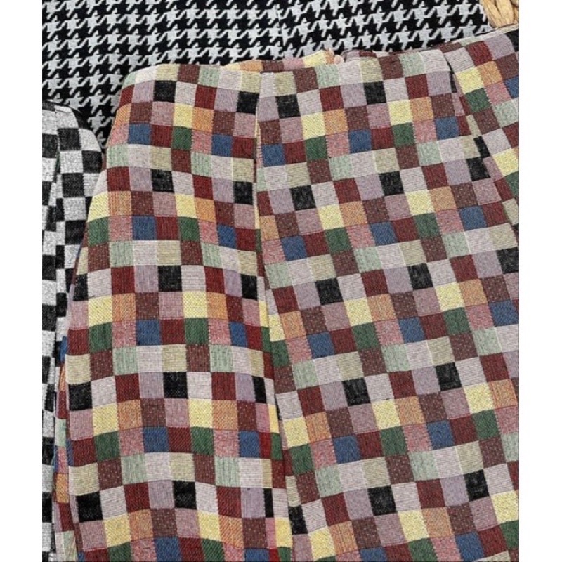 CHÂN VÁY HOẠ TIẾT