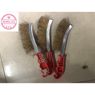Bàn chải sắt cso tay cầm cán nhựa
