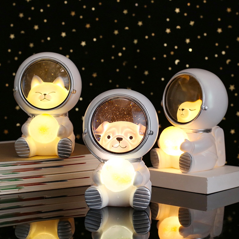 Đèn Ngủ Hình Phi Hành Gia Galaxy Dễ Thương Dùng Trang Trí