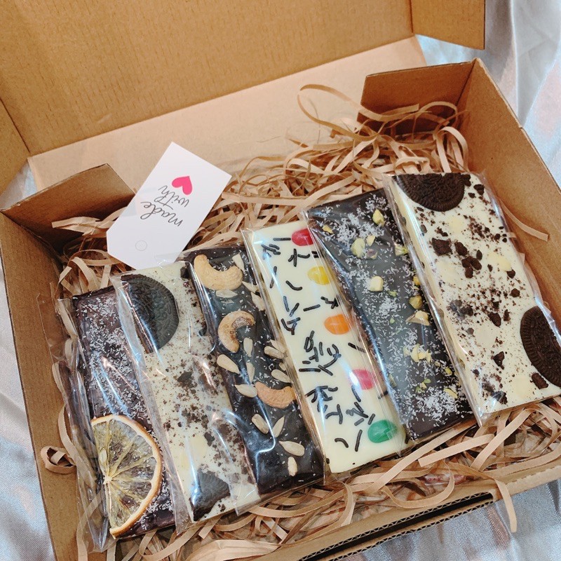 Gift Box Valentine hộp quà socola lễ tình nhân - Chocolate Bar LIYEFOOD