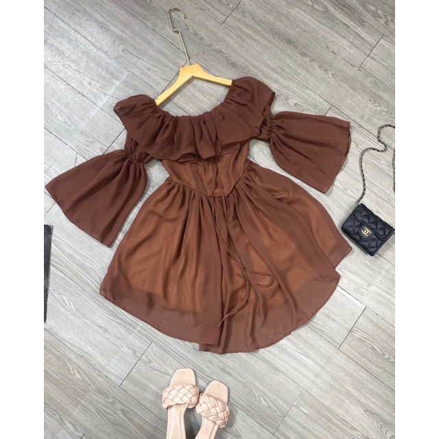 Đầm nâu bẹt vai tiểu thư
