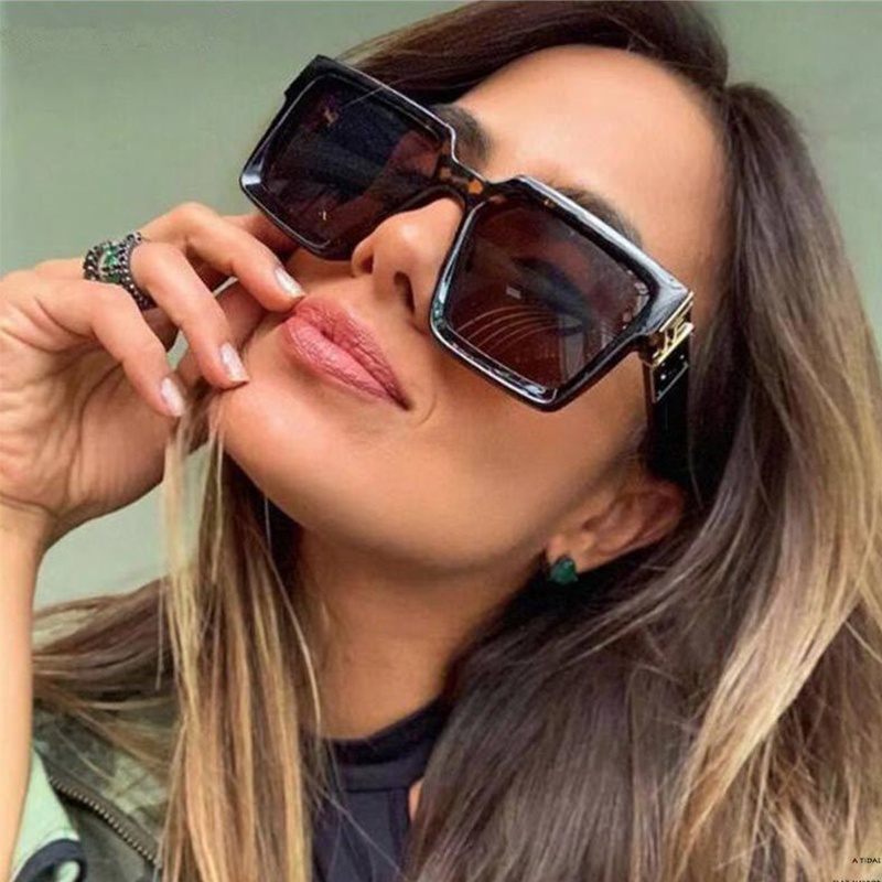 Kính Mát Gọng Vuông Bản Lớn Thời Trang Cho Nữ