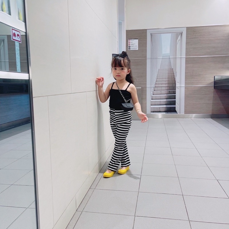 Set áo dây cotton quần loe cho bé gái