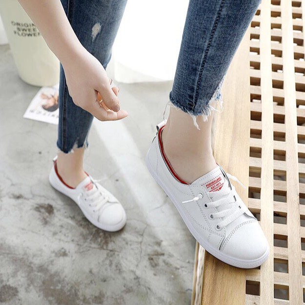 Giày nữ sneaker nữ thời trang xỏ dây cổ thấp đế mềm lên chân thoải mái năng động
