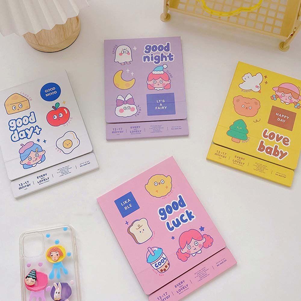 Gương Trang Điểm Gấp Gọn Họa Tiết Hoạt Hình Dễ Thương