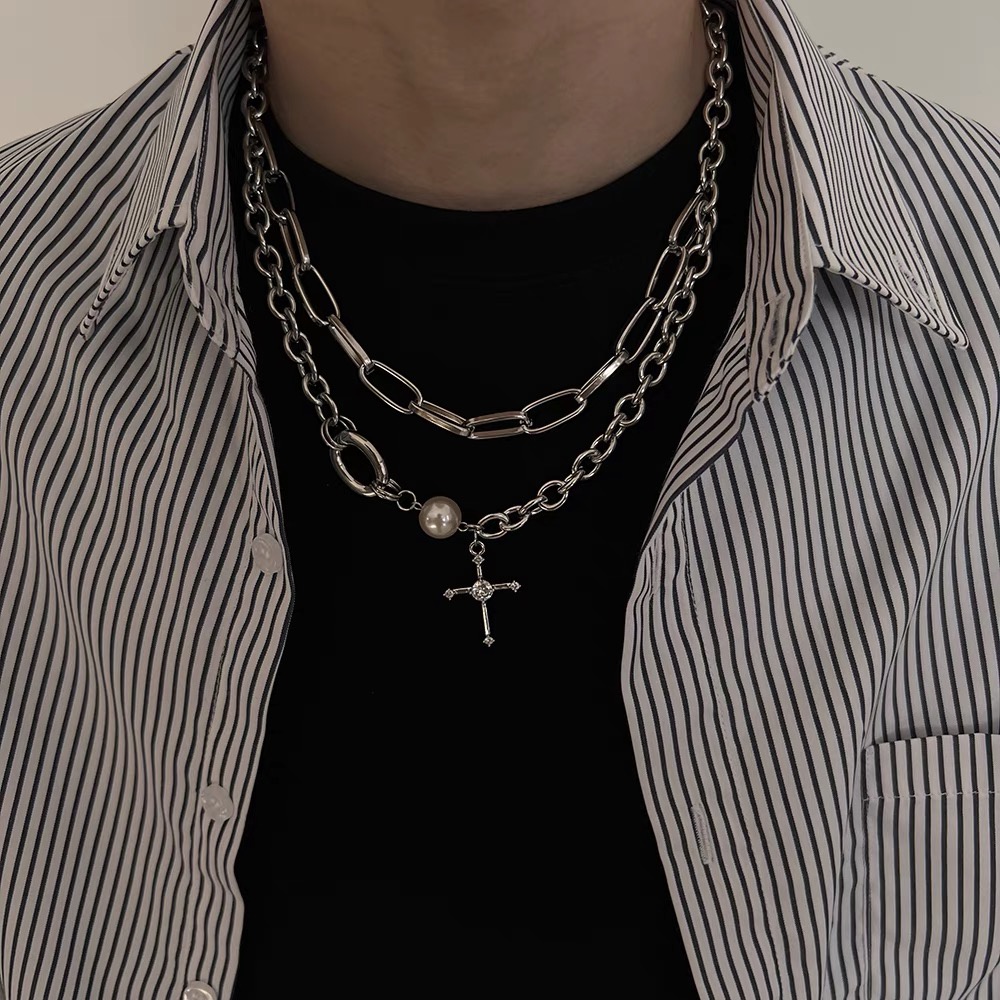 Vòng Cổ Choker Hai Lớp Mặt Chữ Thập Đính Ngọc Trai Thời Trang