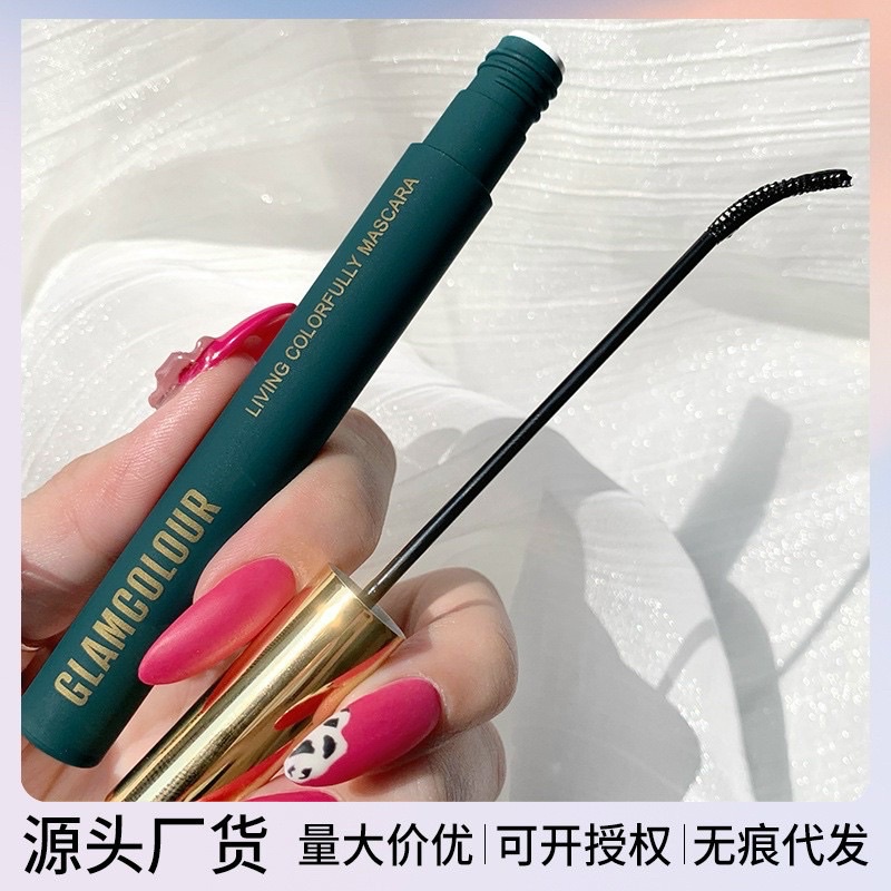 Mascara GlamColour chuốt mi cong và dày tự nhiên cao cấp
