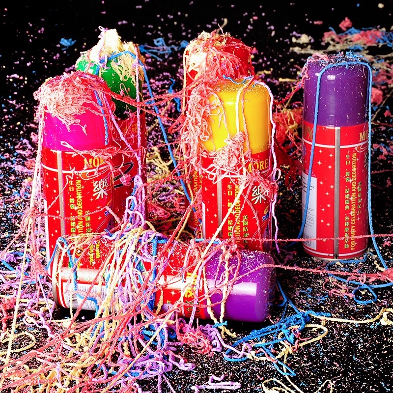 Bình Xịt Dây Nhiều Màu