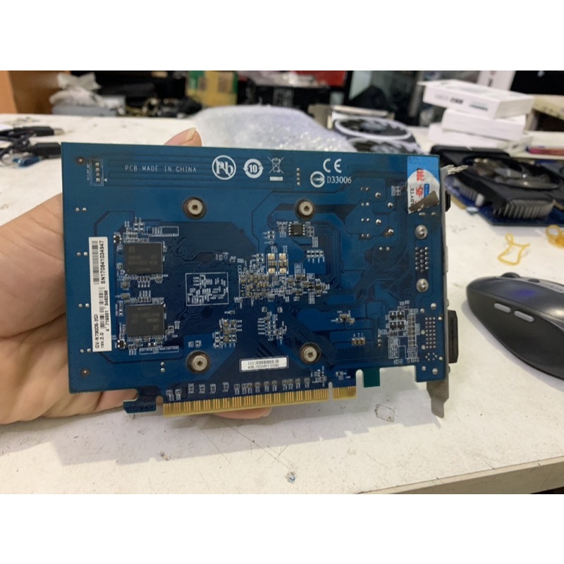VGA 2gb gigabyte -asus ddr3 tháo máy còn hoạt động tốt