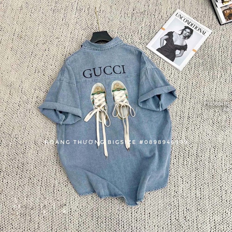 Áo sơ mi jeans lưng phối hình đôi giày