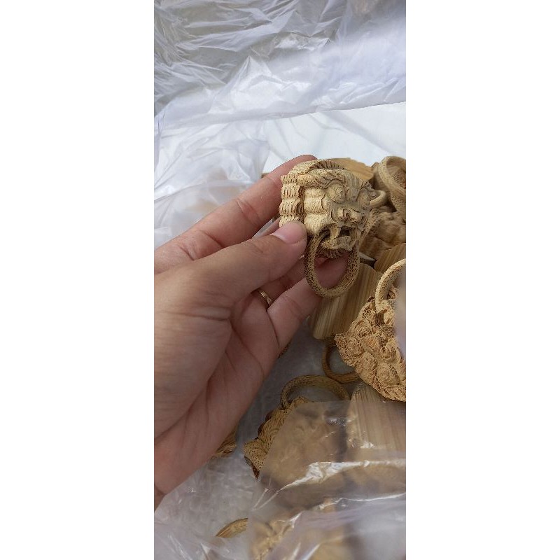 Mặt hổ phù lồng chim chào mào