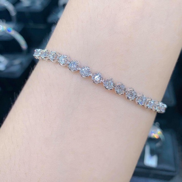 Lắc tay đính 26viên Moissanite 5ly nước Dkiểm định;Chấtliệu bạc mạ bạch kim;hiệu ứng bút thửLẤP LÁNH VĨNH VIỄN