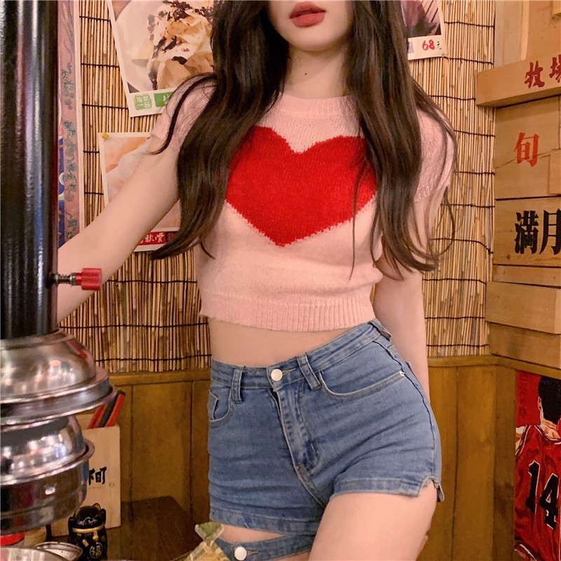 Áo dệt kim hoạ tiết tim lớn