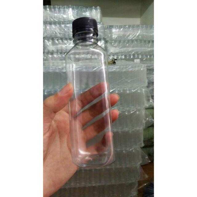 Chai Nhựa Vuông Nắp Đen 350ml