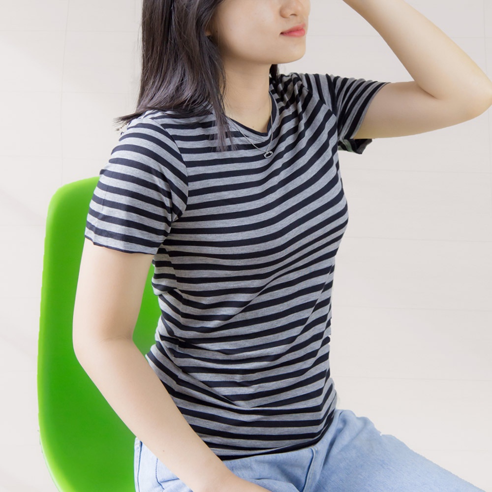 Áo thun nữ cổ tròn TOLI, chất cotton 4 chiều mềm mịn, co dãn, form suông cơ bản, sọc ngang 1cm [NHIỀU MÀU]