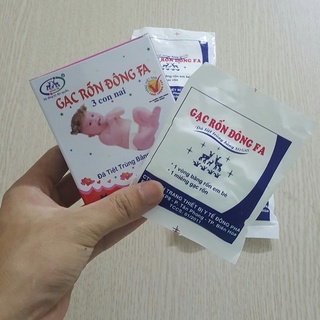3 Gạc/ băng rốn cho trẻ sơ sinh