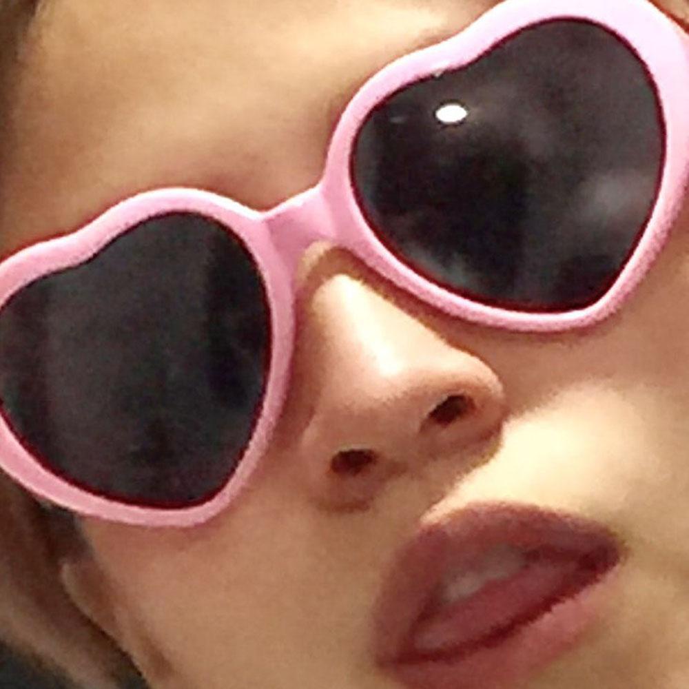 Kính Mát Hình Trái Tim Phát Sáng Trong Đêm Lãng Mạn Thời Trang Cho Nữ