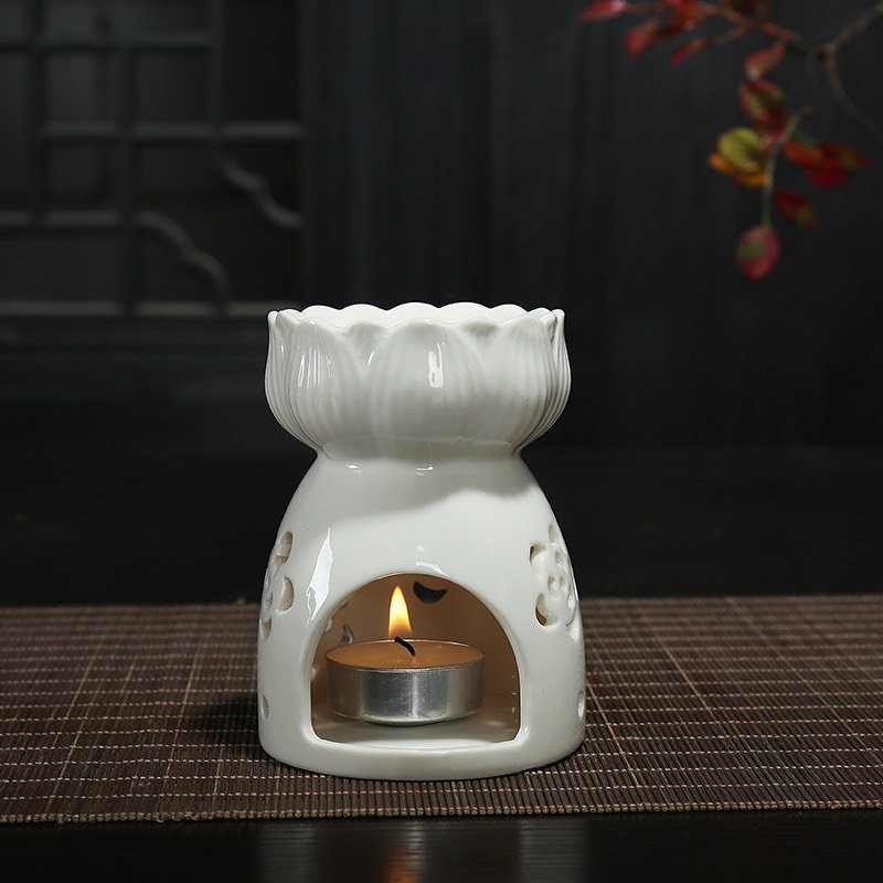 Đèn Xông Tinh Dầu Bằng Nến Đài Sen Gốm Sứ Trắng Cao Cấp  Giúp Trang Trí Phòng Của Bạn