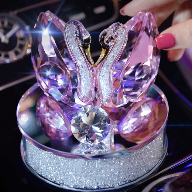 PHỤ KIỆN XE HƠI ĐÍNH ĐÁ