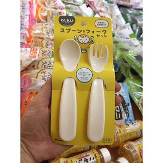 Set muỗng nĩa cho bé ăn dặm
