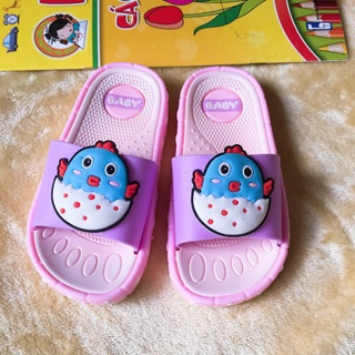 Dép bé gái hình gà con siêu mềm