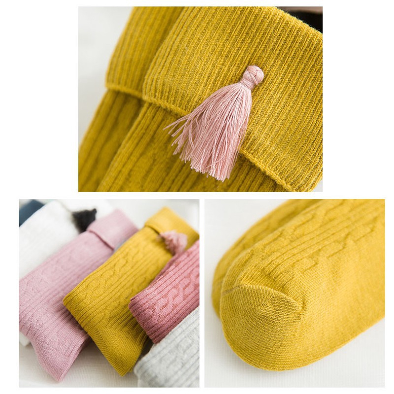 Tất đầu gối phối tua rua giữ ấm cho bé gái