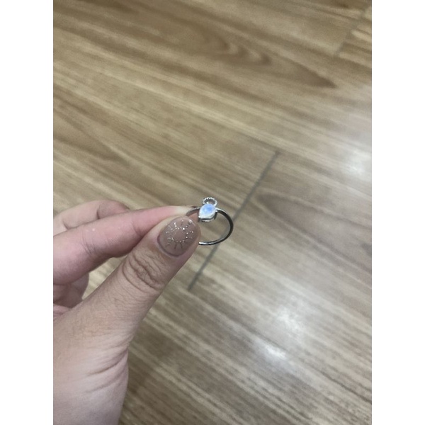 Nhẫn mặt đá moonstone