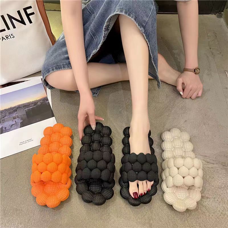 Dép Xỏ Ngón Bong Bóng Mát Xa Mềm Mại Vui Nhộn Chống Trượt Cho Nam Và Nữ