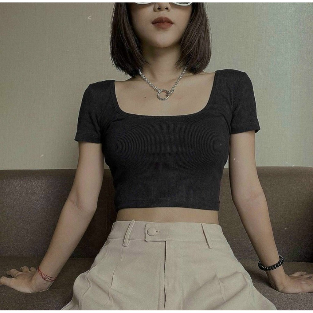 Áo croptop cổ U hở lưng thắt nơ sau tay ngắn màu đen - Luvie