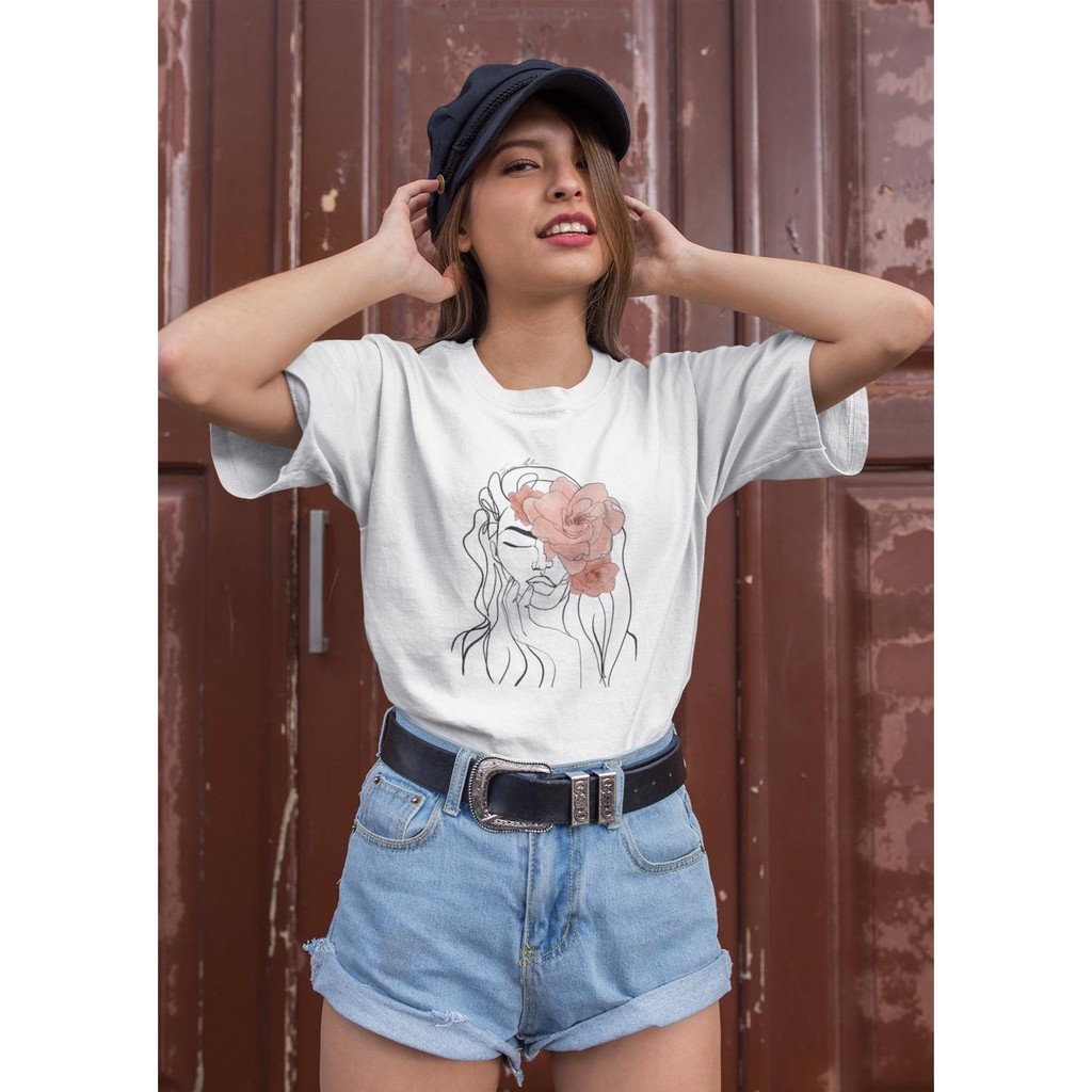 Áo thun Zara hình cô gái cài hoa hồng