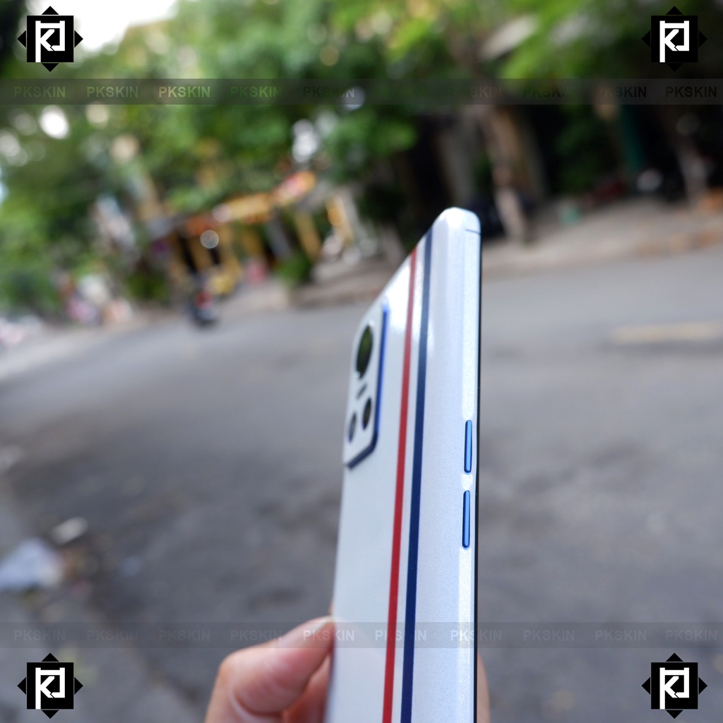 Miếng dán skin Thom Browne full viền Realme Gt neo 3, Gt neo 2, Gt neo, Realme X, Realme C35, C17, Realme 8 pro, 5 pro