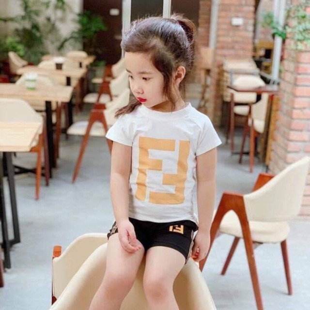 Compo bạn khả hân