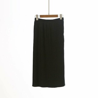 Chân váy xếp ly midi