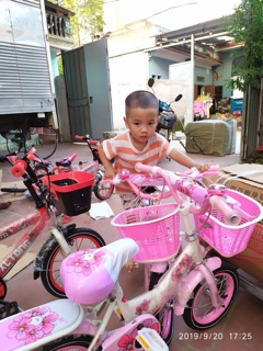 XE ĐẠP KHUNG SẮT VÀNH SẮT CÓ SĂM LỐP CHO BÉ GÁI