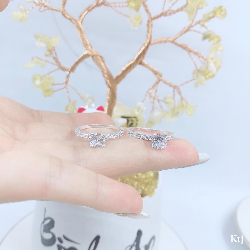 Nhẫn nữ 4 trấu một hàng đá bạc ta nguyên chất